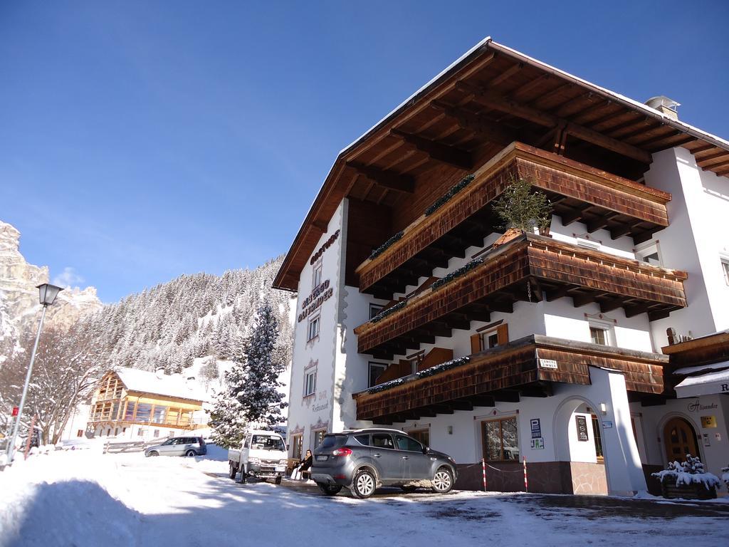 Albergo Alisander Корвара-ін-Бадія Екстер'єр фото